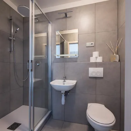 A Veselka 3*